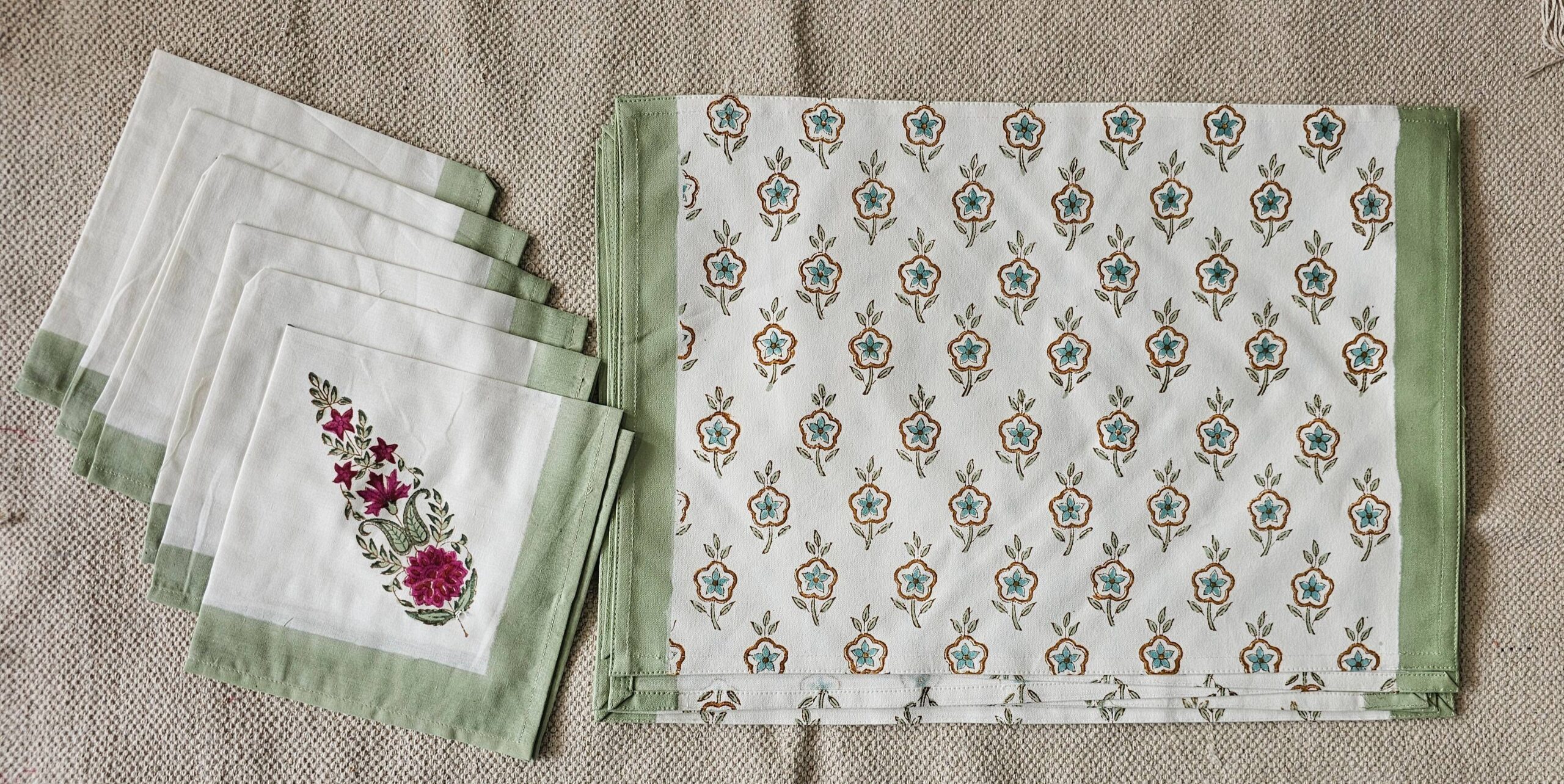RS_GREEN FLOWER MOTIF